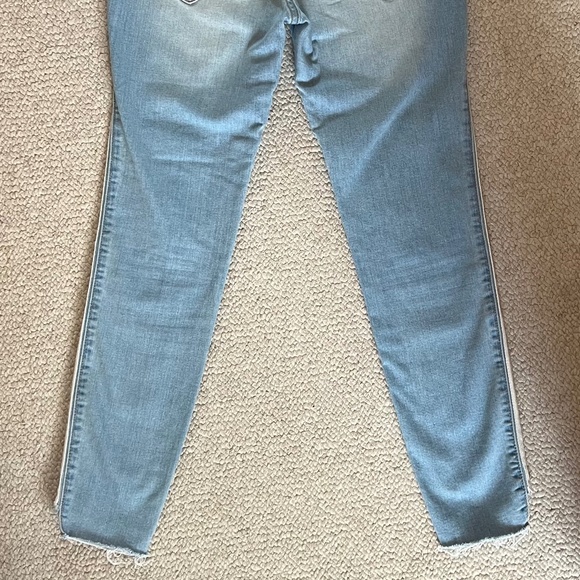 Hollister High-Rise Crop Super Skinny Jeans - Picture 4 of 6